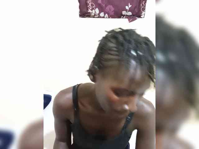 KiaraLush webcam