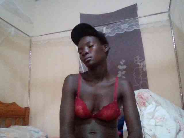 KiaraLush webcam