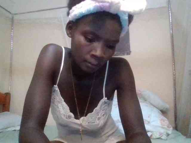 KiaraLush webcam