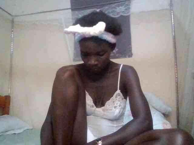 KiaraLush webcam