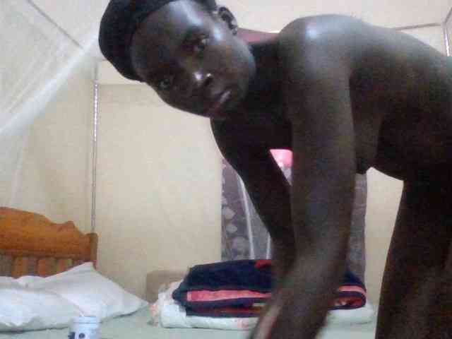 KiaraLush webcam