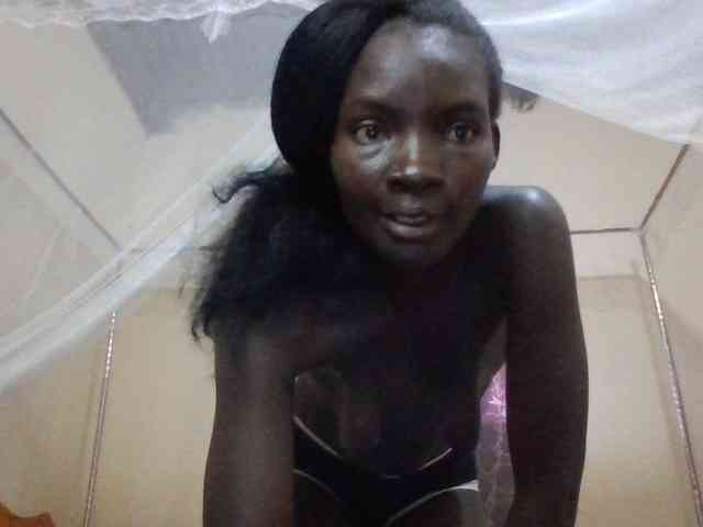 KiaraLush webcam