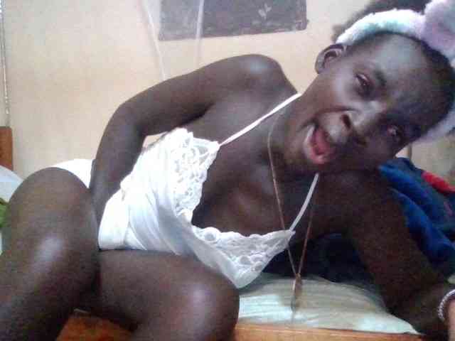 KiaraLush webcam