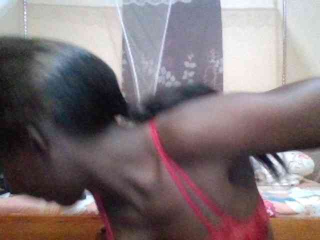 KiaraLush webcam