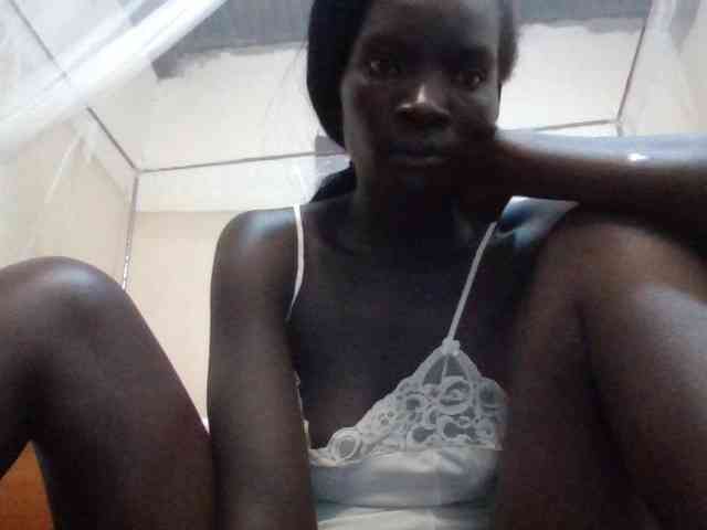 KiaraLush webcam