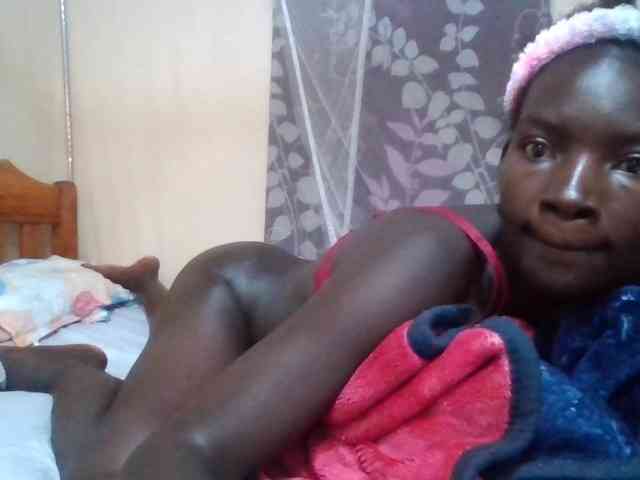 KiaraLush webcam