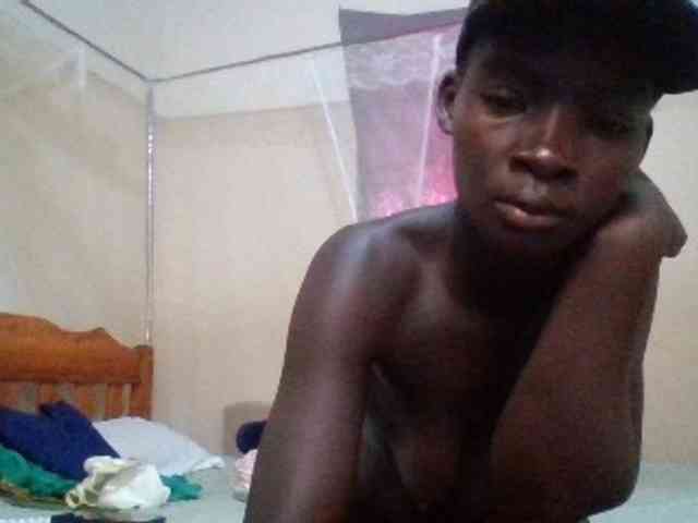 KiaraLush webcam