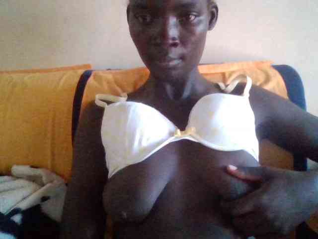 KiaraLush webcam