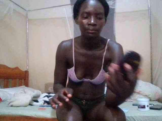 KiaraLush webcam
