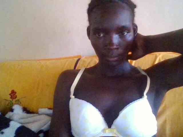 KiaraLush webcam