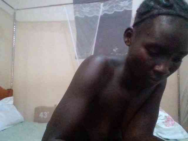 KiaraLush webcam