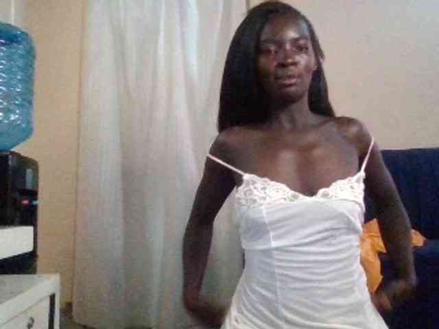 KiaraLush webcam