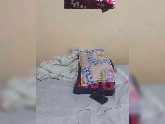 KiaraLush webcam