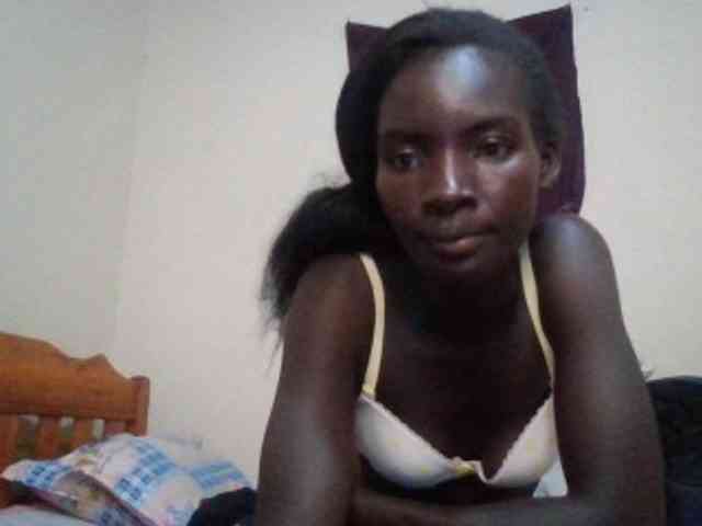 KiaraLush webcam