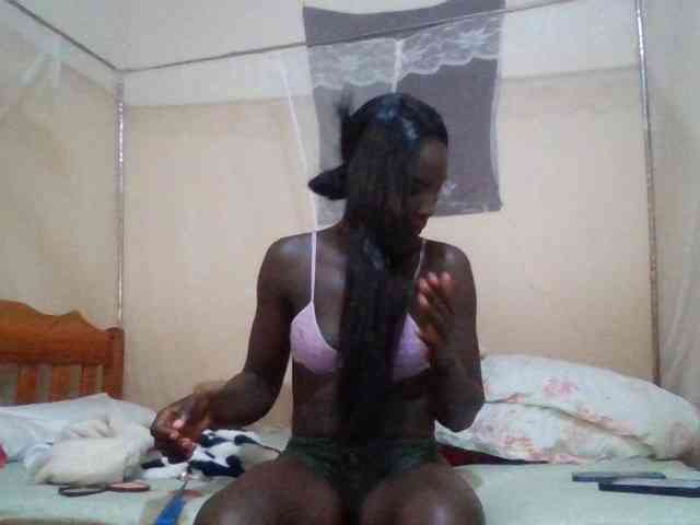 KiaraLush webcam