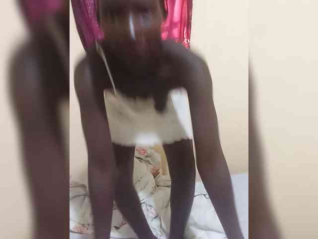 KiaraLush webcam
