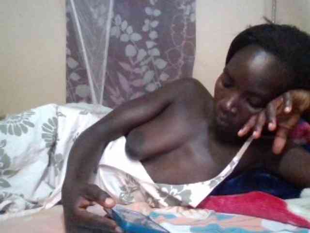 KiaraLush webcam