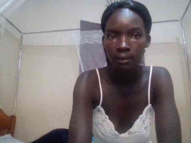 KiaraLush webcam