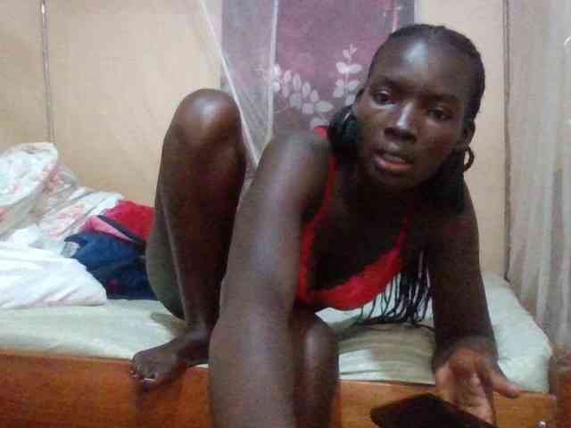 KiaraLush webcam
