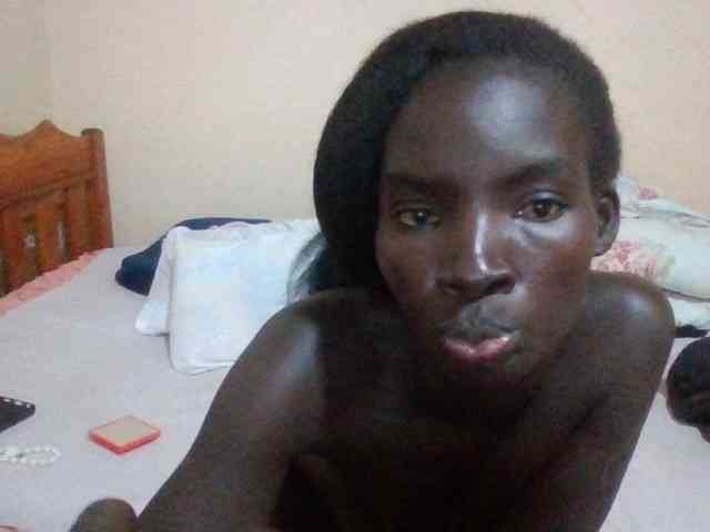 KiaraLush webcam
