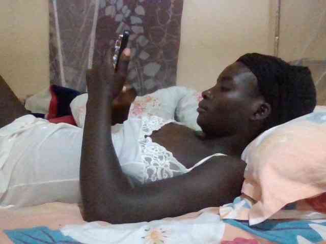 KiaraLush webcam