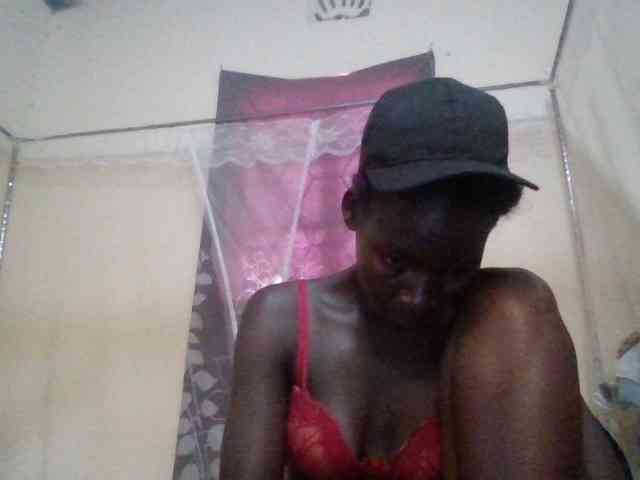 KiaraLush webcam