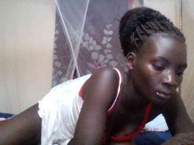 KiaraLush webcam
