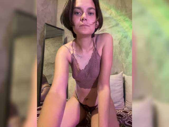 SashaTeller live cam