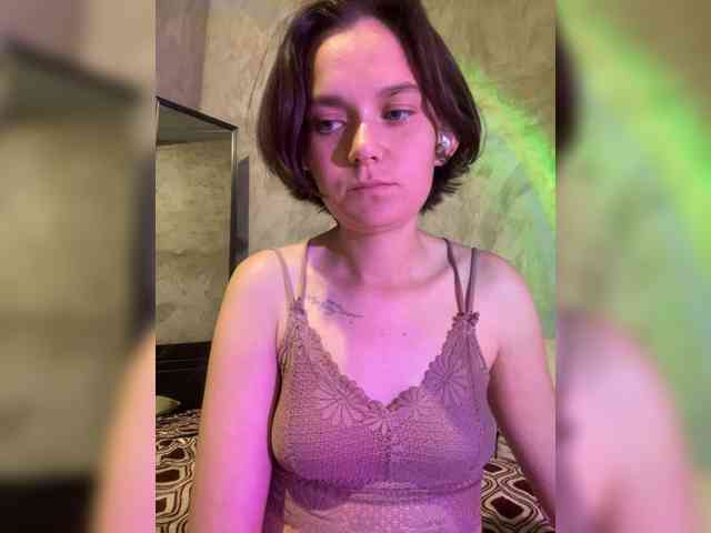 Modelo: SashaTeller