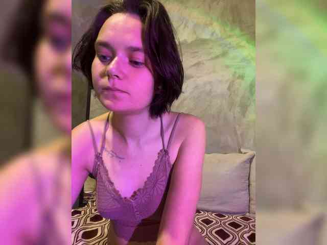 Modelo: SashaTeller