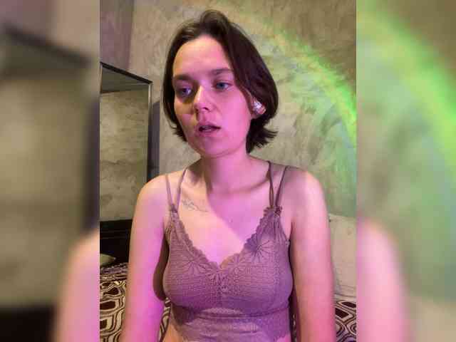 Modelo: SashaTeller