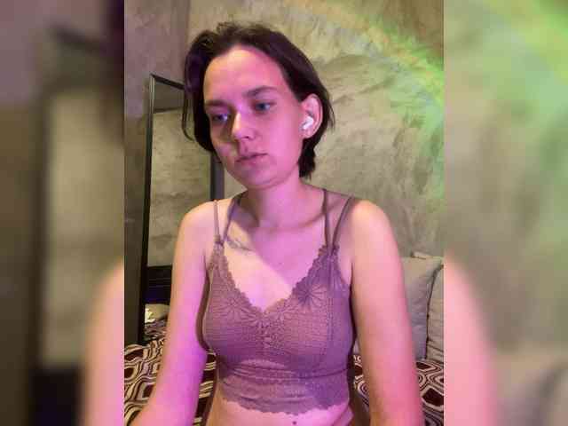 Modelo: SashaTeller