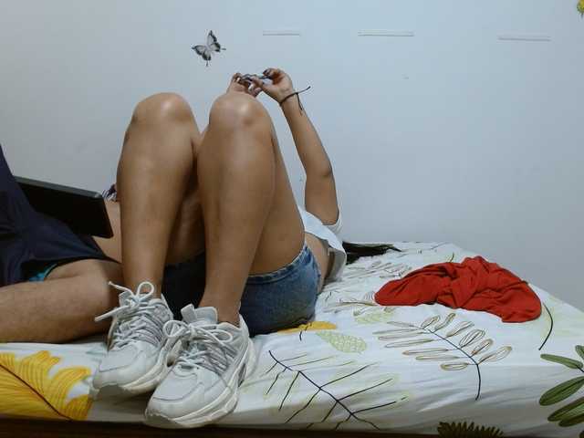 rose-bukaters live cam on BongaCams