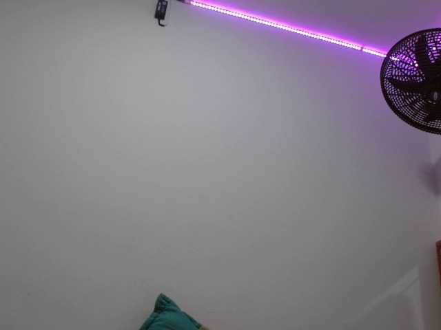 rose-bukaters live cam preview
