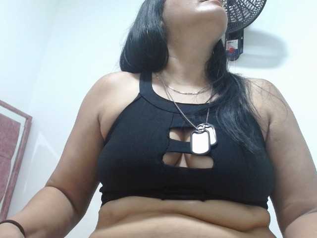 rose-bukaters live cam on BongaCams