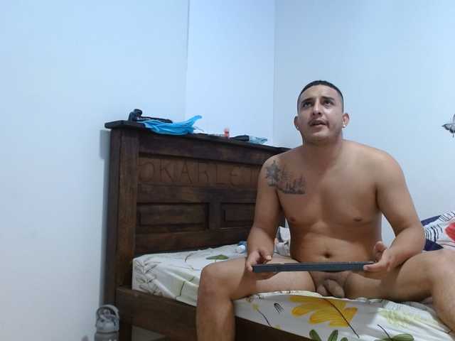 rose-bukaters live cam on BongaCams