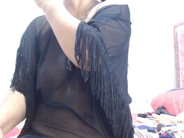 rose-bukaters live cam on BongaCams