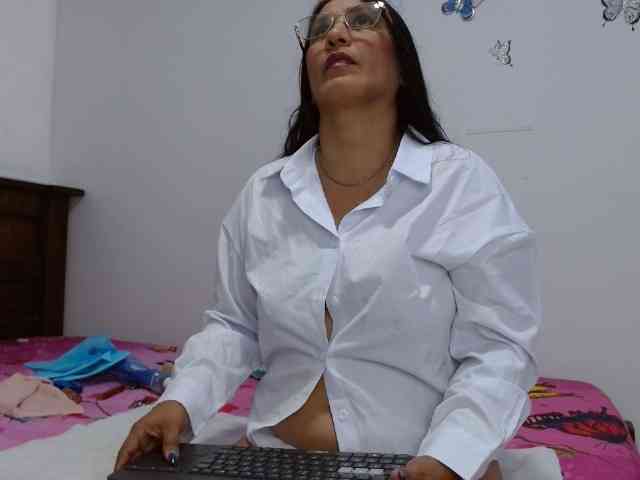 rose-bukaters webcam