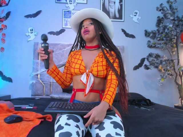 miaakittyy live cam on BongaCams