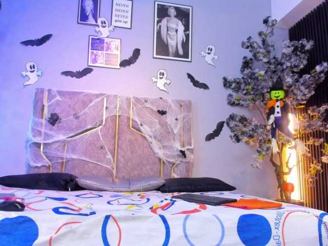 miaakittyy live cam preview