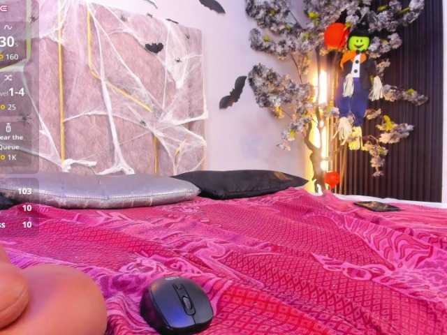 miaakittyy live cam on BongaCams