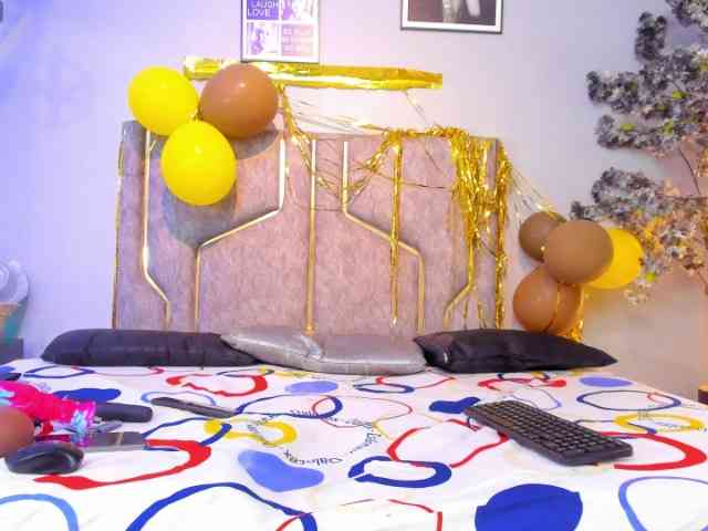miaakittyy's live room