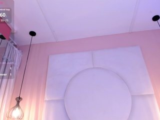 Sara-Foxy Porn Show