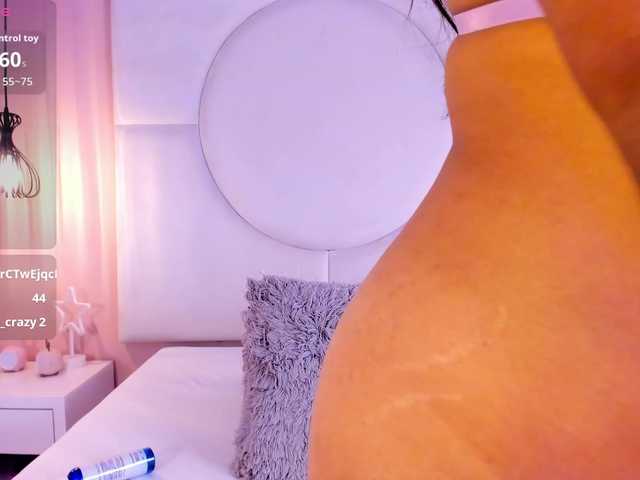 Sara-Foxy live cam preview