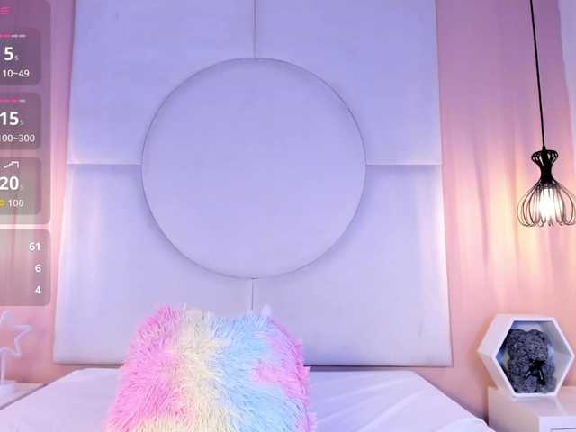 Sara-Foxy live cam on BongaCams