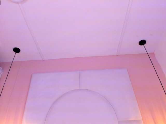 Sara-Foxy live cam on BongaCams