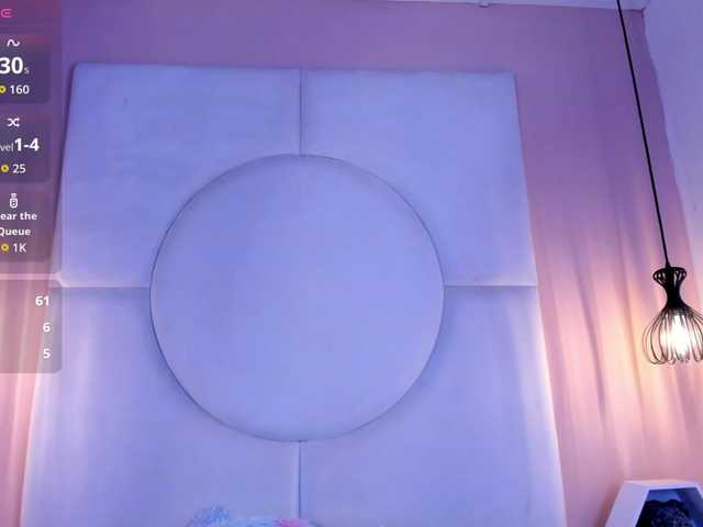 Sara-Foxy live cam on BongaCams