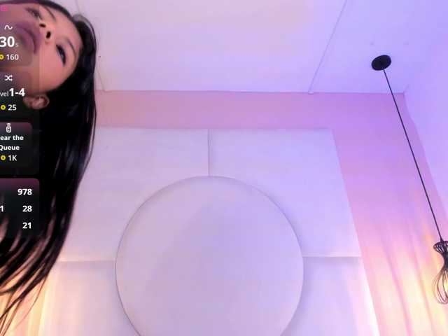 Sara-Foxy live cam on BongaCams
