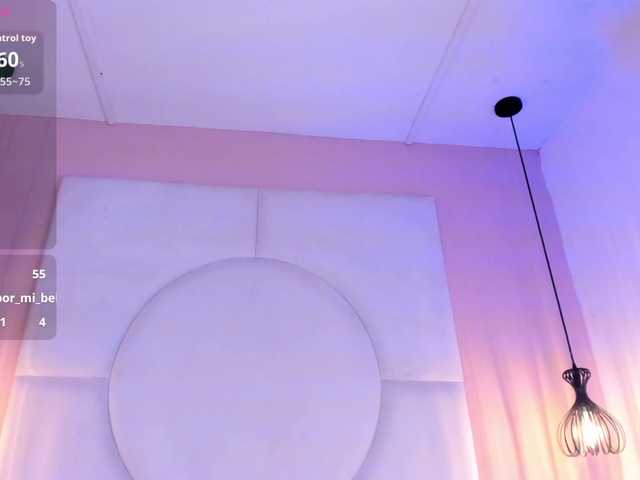 Sara-Foxy live cam on BongaCams
