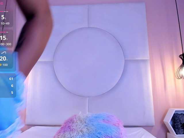 Sara-Foxy live cam on BongaCams
